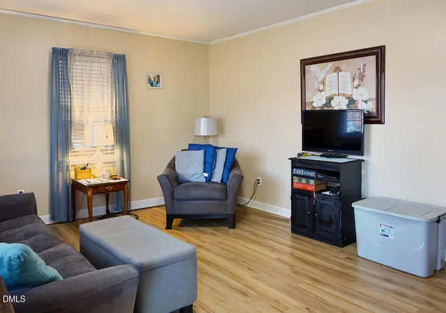 Photo 3 of Sale Pending at 1727 Pinecrest Rd, Henderson, NC 27536 | MLS# 10143746 | Listing updated on 2026-08-07