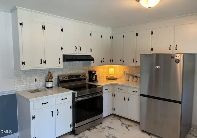 Photo 4 of Sale Pending at 1727 Pinecrest Rd, Henderson, NC 27536 | MLS# 10143746 | Listing updated on 2026-08-07