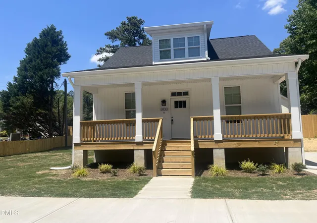 Homes for sale in Durham, NC | 403 Bonhill Dr, Durham, NC 27712 | MLS# 10146197
