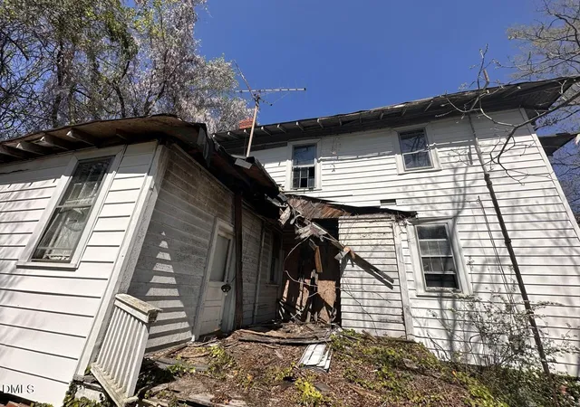 Photo 3 of Single family home for sale at 733 Tarboro St, Rocky Mount, NC 27801 | MLS# 10142937 | Listing updated on 2026-07-18