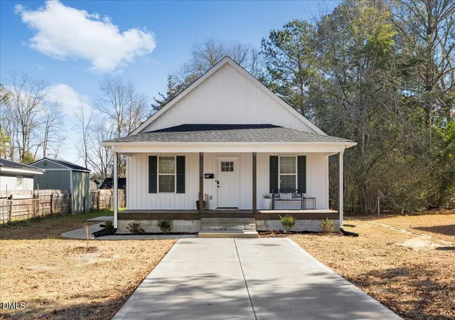 2nd image of 505 S Wooten St, La Grange, NC 28551 | MLS# 10142724