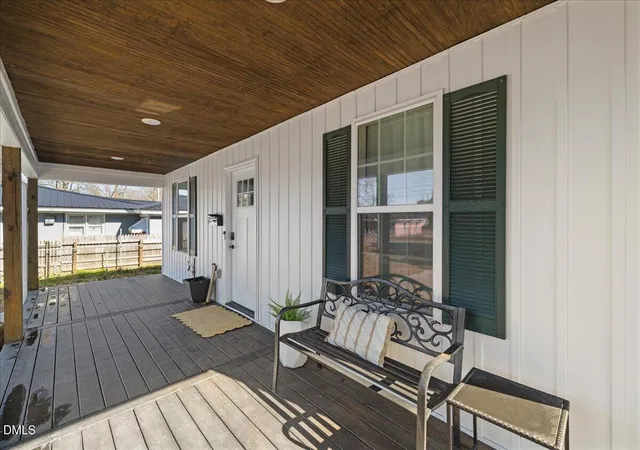 Photo 3 of Single family home for sale at 505 S Wooten St, La Grange, NC 28551 | MLS# 10142724 | Listing updated on 2026-08-26
