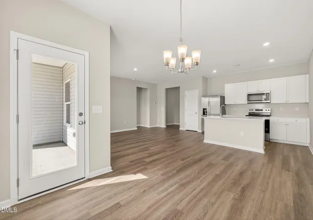 Photo 4 of Single family home for sale at 166 Shiloh Woods Cir, Smithfield, NC 27577 | MLS# 10142669 | Listing updated on 2026-09-20