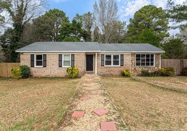 2nd image of 808 Darlington Dr, Fayetteville, NC 28311 | MLS# 756298