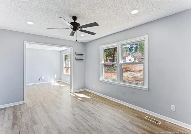 5th image of 808 Darlington Dr, Fayetteville, NC 28311 | MLS# 756298