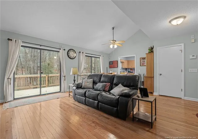 5th image of 326 Harbor Tr, Sanford, NC 27332 | MLS# 755886