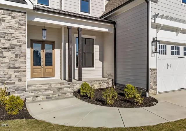1st image of 2568 Lassiter Rd, Four Oaks, NC 27524 | MLS# 10144740