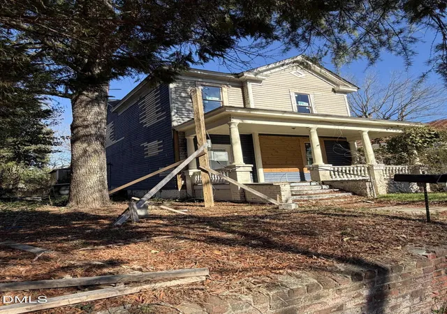 Photo 3 of Sale Pending at 403 Park Ave, Goldsboro, NC 27530 | MLS# 10143347 | Listing updated on 2026-08-01