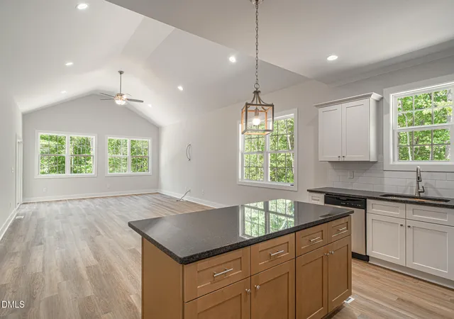 Photo 3 of Single family home for sale at 602 Jasmine Rd, Fuquay Varina, NC 27526 | MLS# 10143293 | Listing updated on 2026-07-18