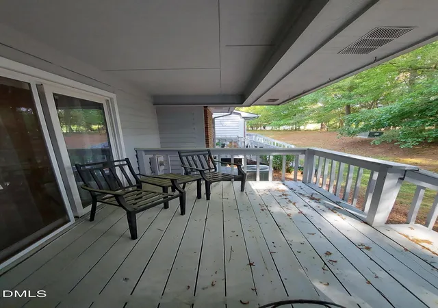 Photo 4 of Townhouse at 1037 Hempstede Dr, Zebulon, NC 27597 | MLS# 10143919 | | Sold on 2026-06-26