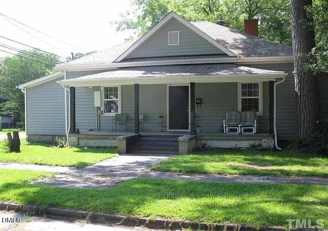 Homes for sale in Selma, NC | 301 N Brevard St, Selma, NC 27576 | MLS# 10143712