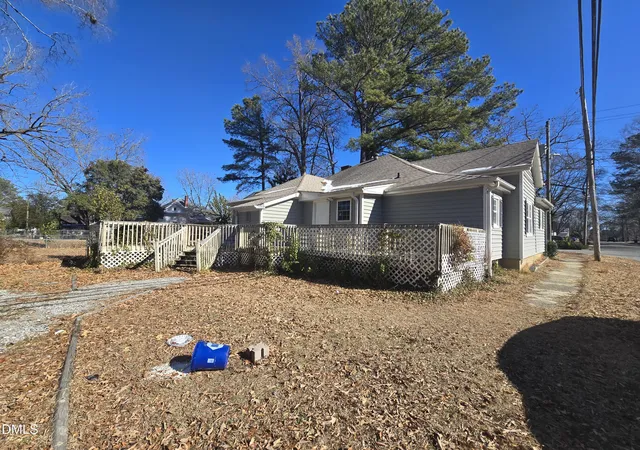 Homes for sale in Selma, NC | 301 N Brevard St, Selma, NC 27576 | MLS# 10143712