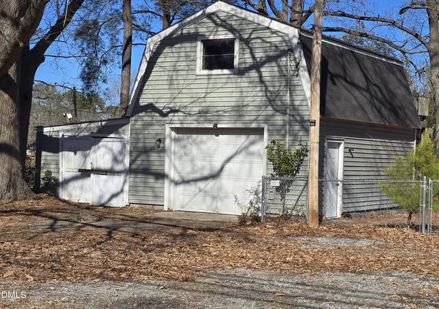 Homes for sale in Selma, NC | 301 N Brevard St, Selma, NC 27576 | MLS# 10143712