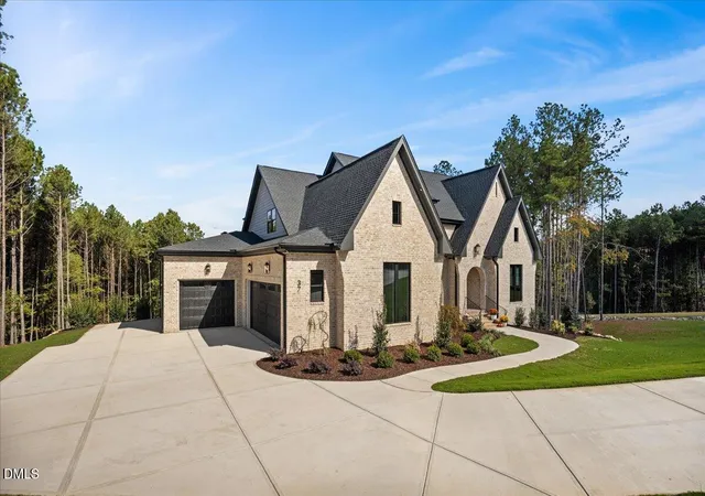 Photo 4 of Single Family Residence at 37 Green Turtle Ln, Pittsboro, NC 27312 | MLS# 10143652 | | Sold on 2026-06-23