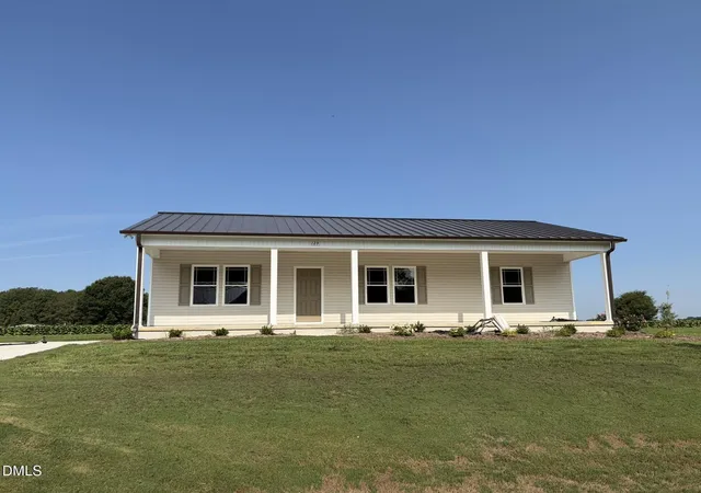 Photo 1 of Single family home for sale at 129 Jacobs Ridge Dr, Four Oaks, NC 27524 | MLS# 10151626 | Listing updated on 2026-08-31