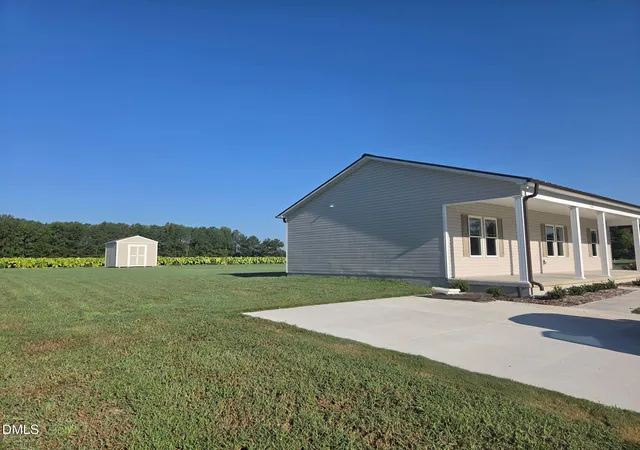 Photo 3 of Single family home for sale at 129 Jacobs Ridge Dr, Four Oaks, NC 27524 | MLS# 10151626 | Listing updated on 2026-08-31