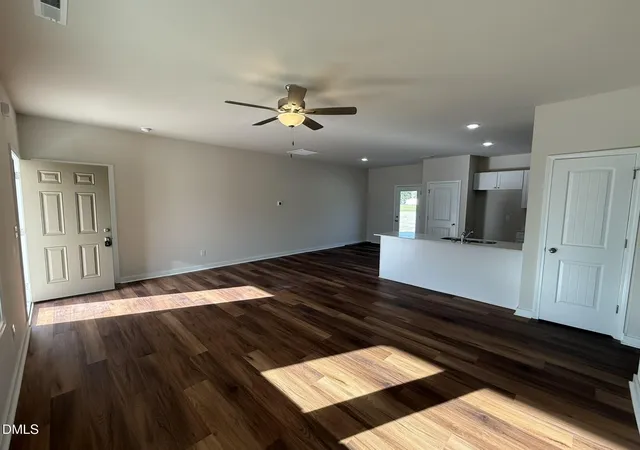 Photo 4 of Single family home for sale at 129 Jacobs Ridge Dr, Four Oaks, NC 27524 | MLS# 10151626 | Listing updated on 2026-08-31