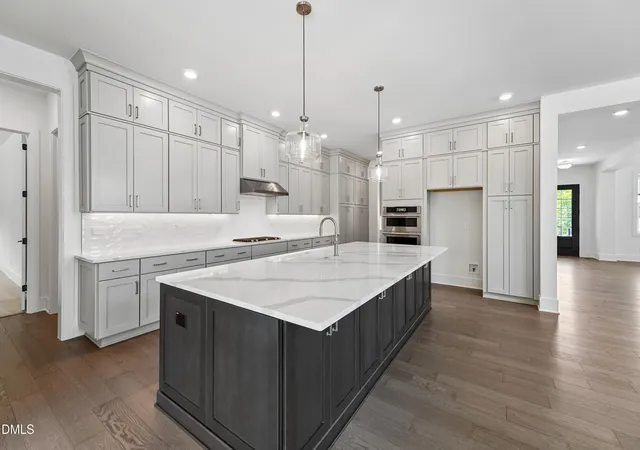 Photo 3 of Mansion for sale at 3136 Westonview Ct, Apex, NC 27523 | MLS# 10143748 | Listing updated on 2026-09-19
