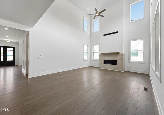 Photo 4 of Single family home for sale at 3136 Westonview Ct, Apex, NC 27523 | MLS# 10143748 | Listing updated on 2026-09-19