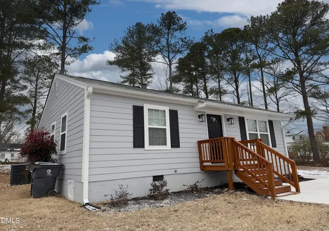 Homes for sale in Henderson, NC | 251 Booth Ave, Henderson, NC 27536 | MLS# 10144140