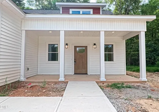 Photo 3 of Single family home for sale at 3265 Sims Brg Rd, Kittrell, NC 27544 | MLS# 10144335 | Listing updated on 2026-09-01