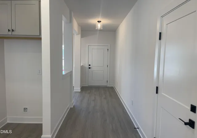 Photo 3 of Single family home for sale at 526 Middleton Ct, Sanford, NC 27330 | MLS# 10144055 | Listing updated on 2026-09-21