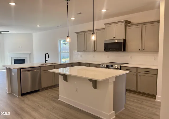 Photo 3 of Single family home for sale at 526 Middleton Ct, Sanford, NC 27330 | MLS# 10144055 | Listing updated on 2026-10-08