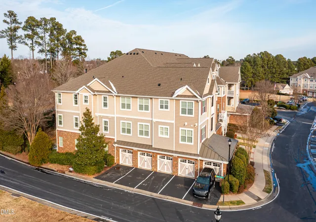 5th image of 10510 Rosegate Ct, Raleigh, NC 27617