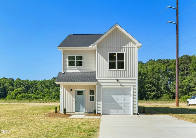 Homes for sale in Erwin, NC | 906 Butler Dr, Erwin, NC 28339 | MLS# 10172151