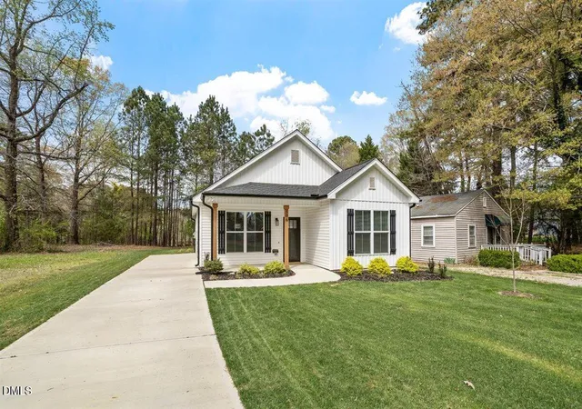 Homes for sale in Holly Springs, NC | 506 Dogwood Rd, Holly Springs, NC 27540 | MLS# 10155574