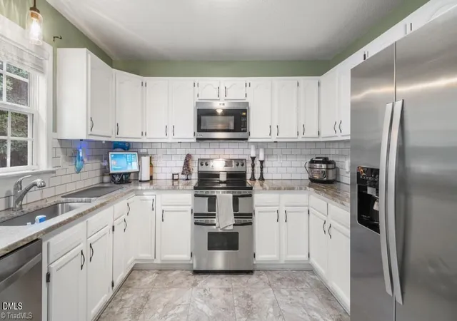 2nd image of 970 Winterside Ln, Winston Salem, NC 27107 | MLS# 10144244