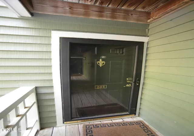 3rd image of 1211 Westview Ln, Raleigh, NC 27605