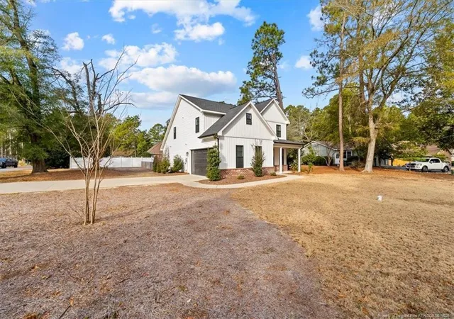 Photo 2 of Single Family Residence at 105 Tamarisk Ln, Pinehurst, NC 28374 | MLS# 756894 |  | Sold on 2026-07-17