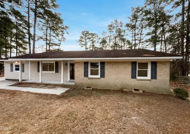 1st image of 1004 Vesper Ln, Fayetteville, NC 28311 | MLS# 10144618