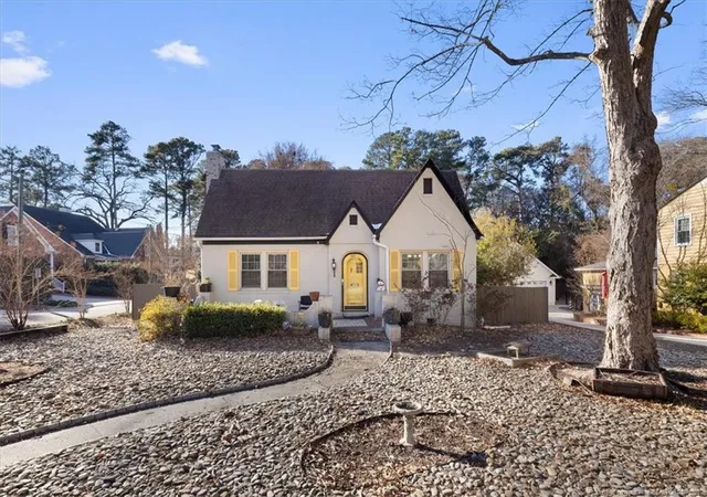 Photo 1 of Single family home for sale at 601 Westmont Dr, Fayetteville, NC 28305 | MLS# 756967 | Listing updated on 2026-07-27