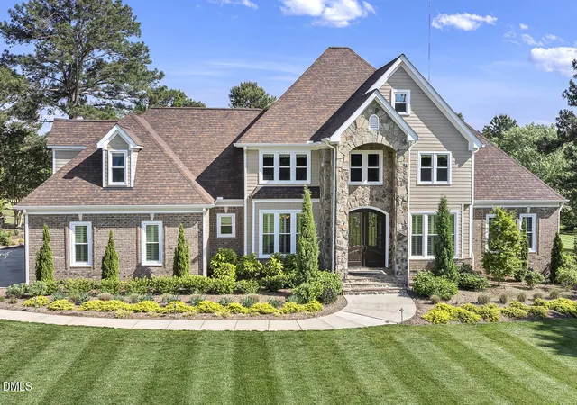 3rd image of 6909 Darcy Ln, Raleigh, NC 27606 | MLS# 10169356