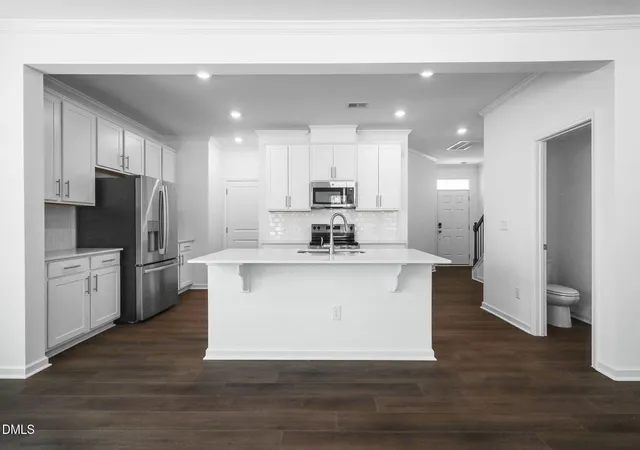 Photo 5 of Single Family Residence at 346 Beachcomber Dr, Lillington, NC 27546 | MLS# 10144840 | | Sold on 2026-05-22