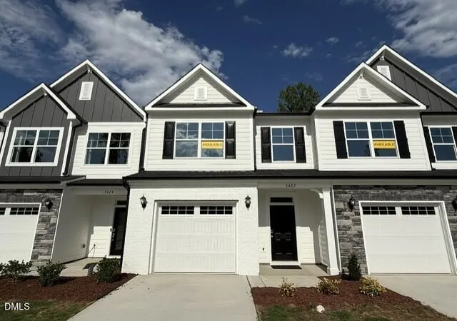 Homes for sale in Durham, NC | 5422 Running Fox Ln, Durham, NC 27703 | MLS# 10145162
