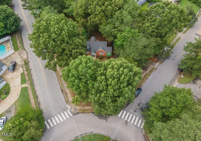 Photo 3 of Sale Pending at 301 N King Charles Rd, Raleigh, NC 27610 | MLS# 10145169 | Listing updated on 2026-09-25