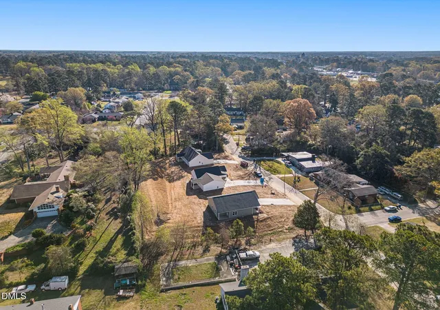 Photo 3 of Single family home for sale at 1709 Elizabeth Dr #2, Kinston, NC 28504 | MLS# 10145198 | Listing updated on 2026-07-23