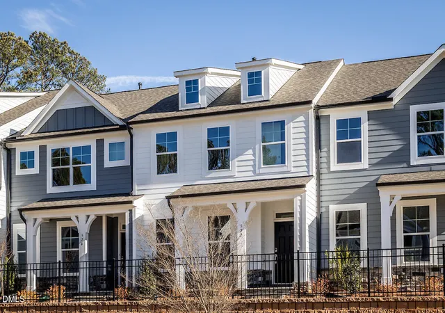 Homes for sale in Wake Forest, NC | 522 Traditions Grande Blvd #14, Wake Forest, NC 27587 | MLS# 10145297