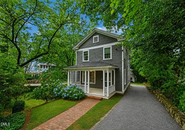1st image of 217 Hillsborough St, Chapel Hill, NC 27514 | MLS# 10169550