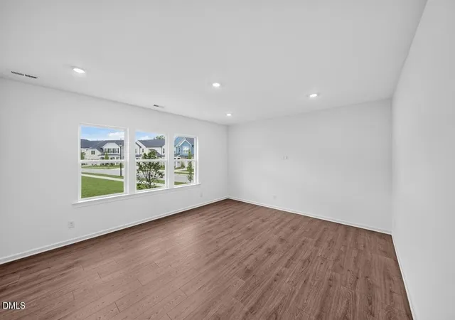 3rd image of 685 Sun Meadow Dr, Wake Forest, NC 27587 | MLS# 10145413