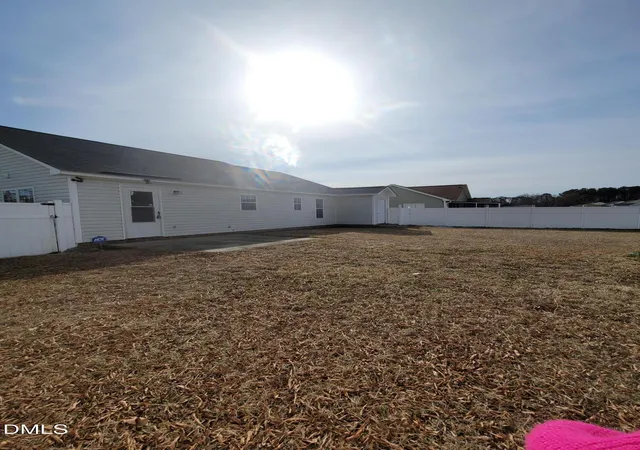 Photo 4 of Single family home for sale at 3670 Highland Dr, Ayden, NC 28513 | MLS# 10145534 | Listing updated on 2026-07-18