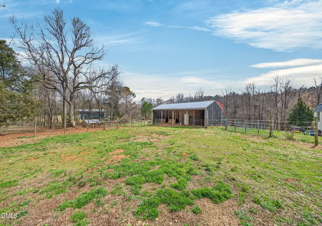 Photo 5 of Single Family Residence at 230 Spring View Ln, Pittsboro, NC 27312 | MLS# 10152003 |  | Sold on 2026-05-22
