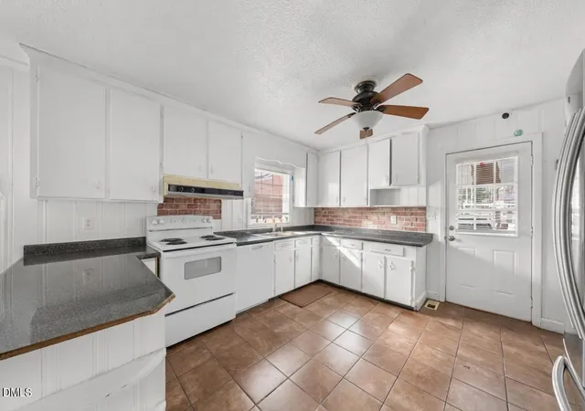 4th image of 3650 Guess Rd, Durham, NC 27705 | MLS# 10145873