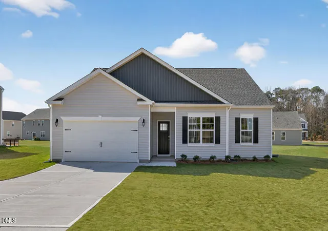 Homes for sale in West End, NC | 3086 Platinum Cir, West End, NC 27376 | MLS# 10145808
