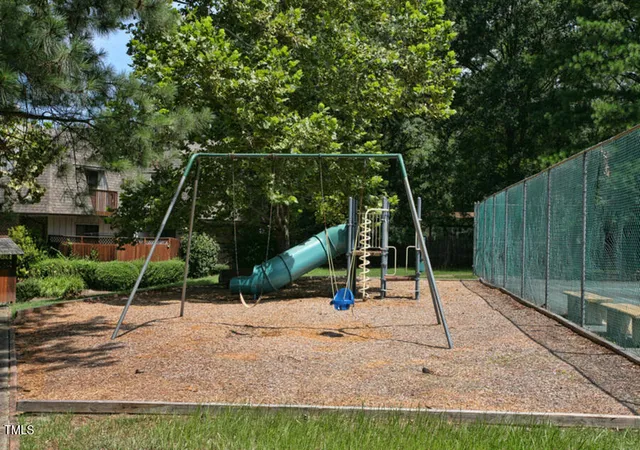 Listing Photo 2 - Condo for sale in building located at 159 Finley Forest Dr, Chapel Hill, NC 27517 - Unit #