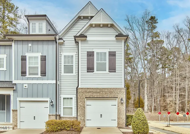 Photo 1 of Townhouse at 189 Manordale Dr, Chapel Hill, NC 27517 | MLS# 10146287 | | Sold on 2026-06-12