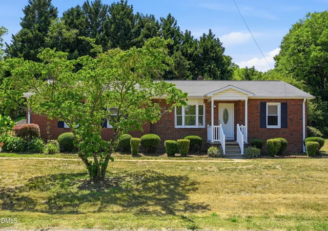 2nd image of 149 Martin St, Elon, NC 27244 | MLS# 10148100